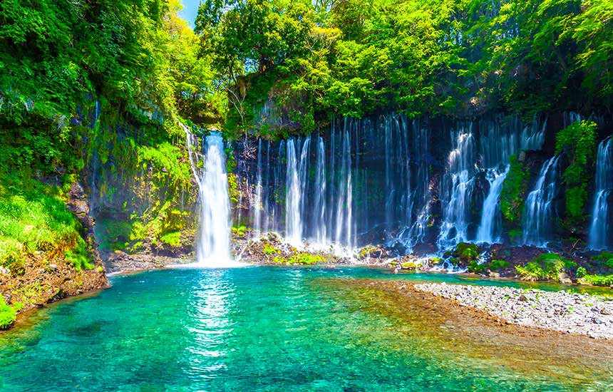 静岡の白糸の滝